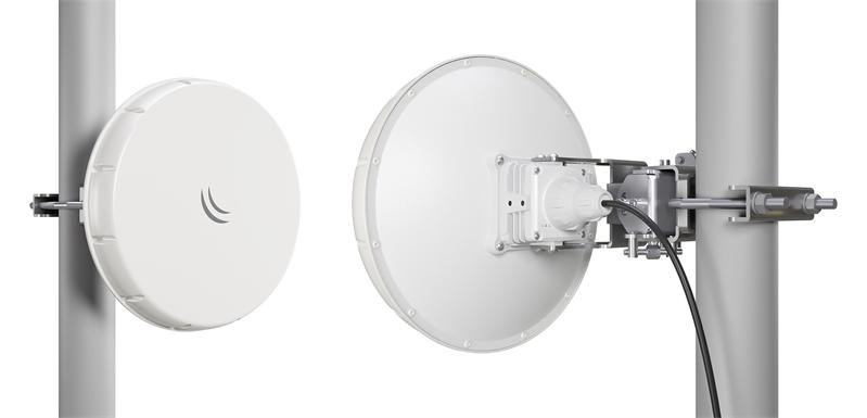 Комплект из двух точек доступа MikroTik Wireless Wire nRAY (Pair of preconfigured nRAYG-60ad devices for 60Ghz link (60GHz antenna, 802.11ad wireless, two core 1.2GHz CPU, 256MB RAM, 1x Gigabit LAN, RouterOS L3, POE, PSU) for 1Gbps, nRAYG-60adpair