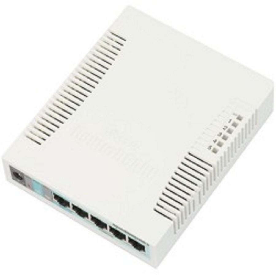 MikroTik RB260GS (CSS106-5G-1S)(r2) Коммутатор управляемый, RouterBOARD 260GS 5-port Gigabit smart switch with SFP cage, SwOS, plastic case, PSU
