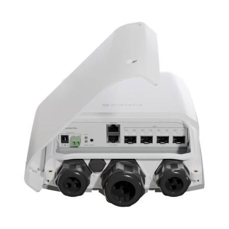 Mikrotik CRS305-1G-4S+OUT Коммутатор уличный управляемый FiberBox Plus, 1x1 Гбит/с, PoE, SFP+ 4x10 Гбит/с, IP66