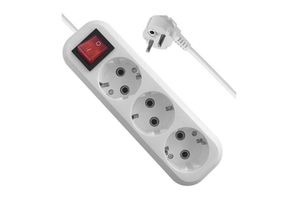 Defender Удлинитель с заземлением L330 16 А, 15 м, заземление, выключатель, 99358