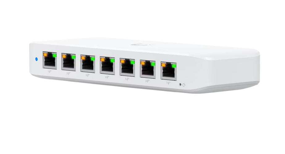 Коммутатор/ Ubiquiti UniFi Ultra 210W a managed Layer 2 switch featuring 8 Gigabit Ethernet ports, USW-Ultra-210W