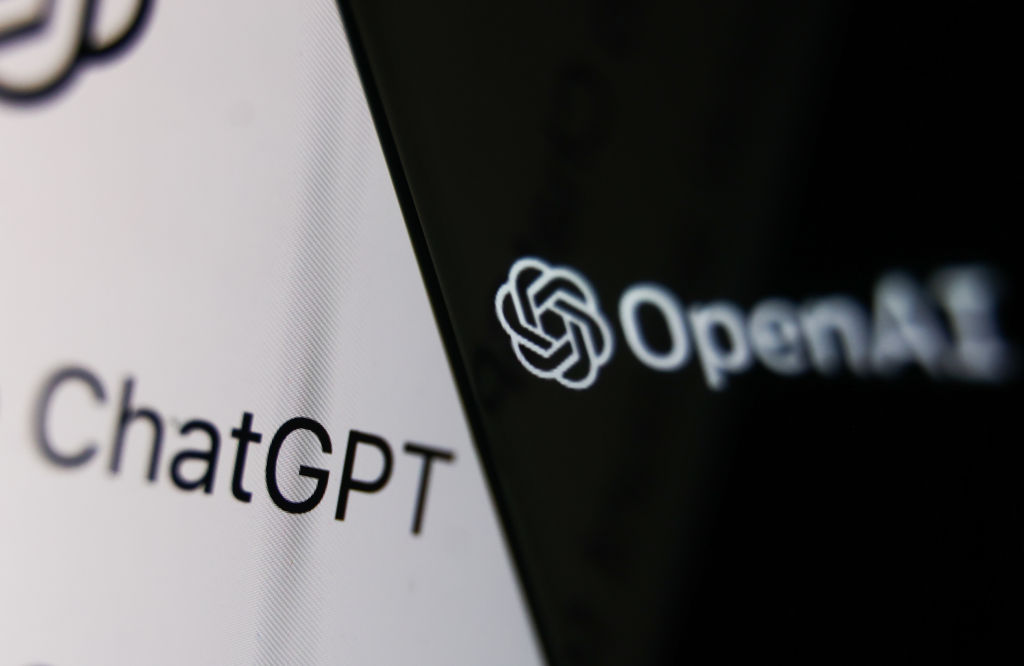 «GPT-5 не зашёл»: пользователи ChatGPT жалуются на сухой стиль и требуют вернуть GPT-4o
